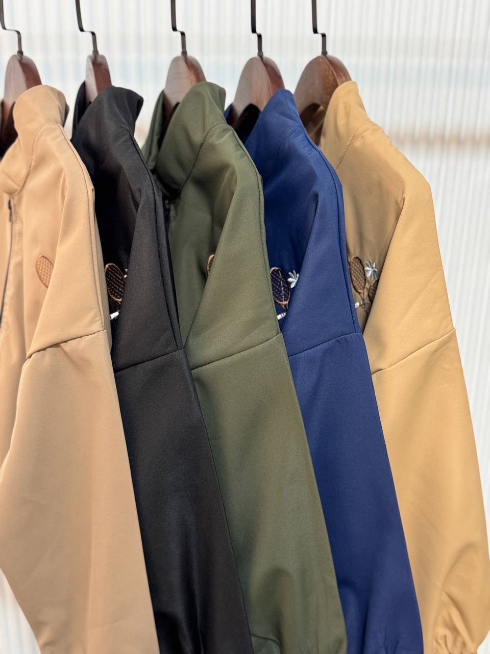 بامبر جکت تنیسی